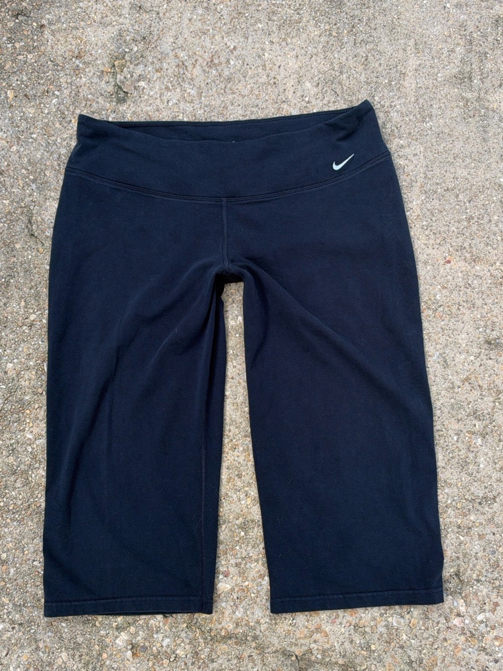 Y2K Black Nike Capri Yoga Pants